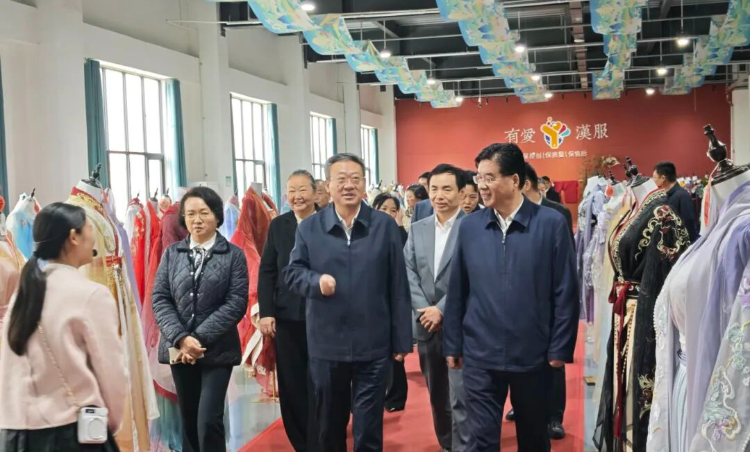 图片3.jpg 图片3.jpg